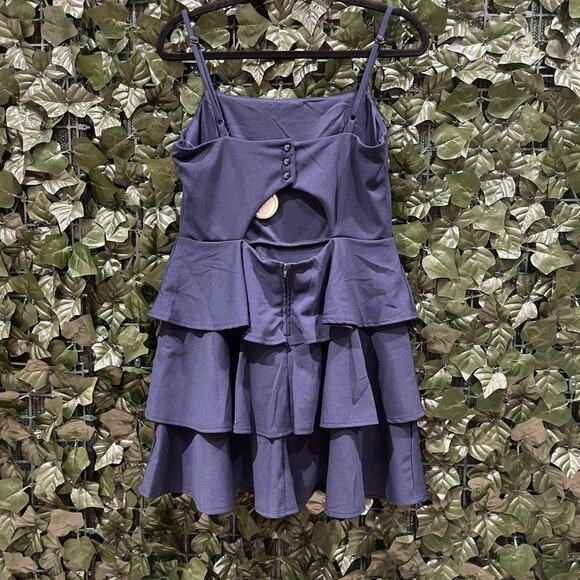 NWT! Trixxi Women's Ruffle Dress Size: XL - Picture 2 of 3